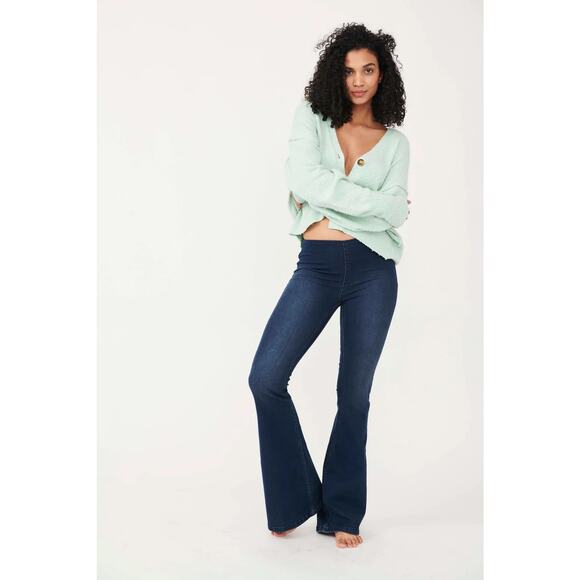 Free People Penny Pull On Jeans Women Size 26 Rich Blue Flare Leg Denim Mid-Rise - Picture 1 of 12